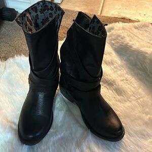 Rocket Dog Women’s Biker Boots